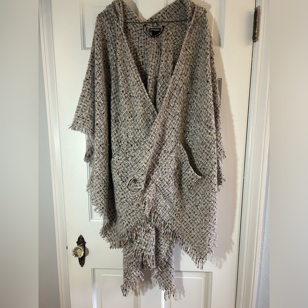 Steve Madden sweater shawl